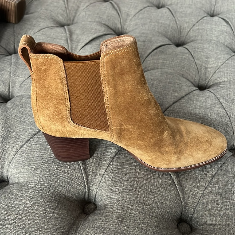 Madewell Women’s 11 booties 🍁